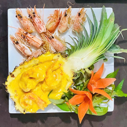 Tôm sốt trái thơm