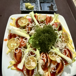 Sò huyết sốt thái